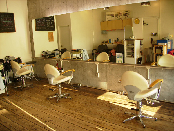 美容室　スピンドル